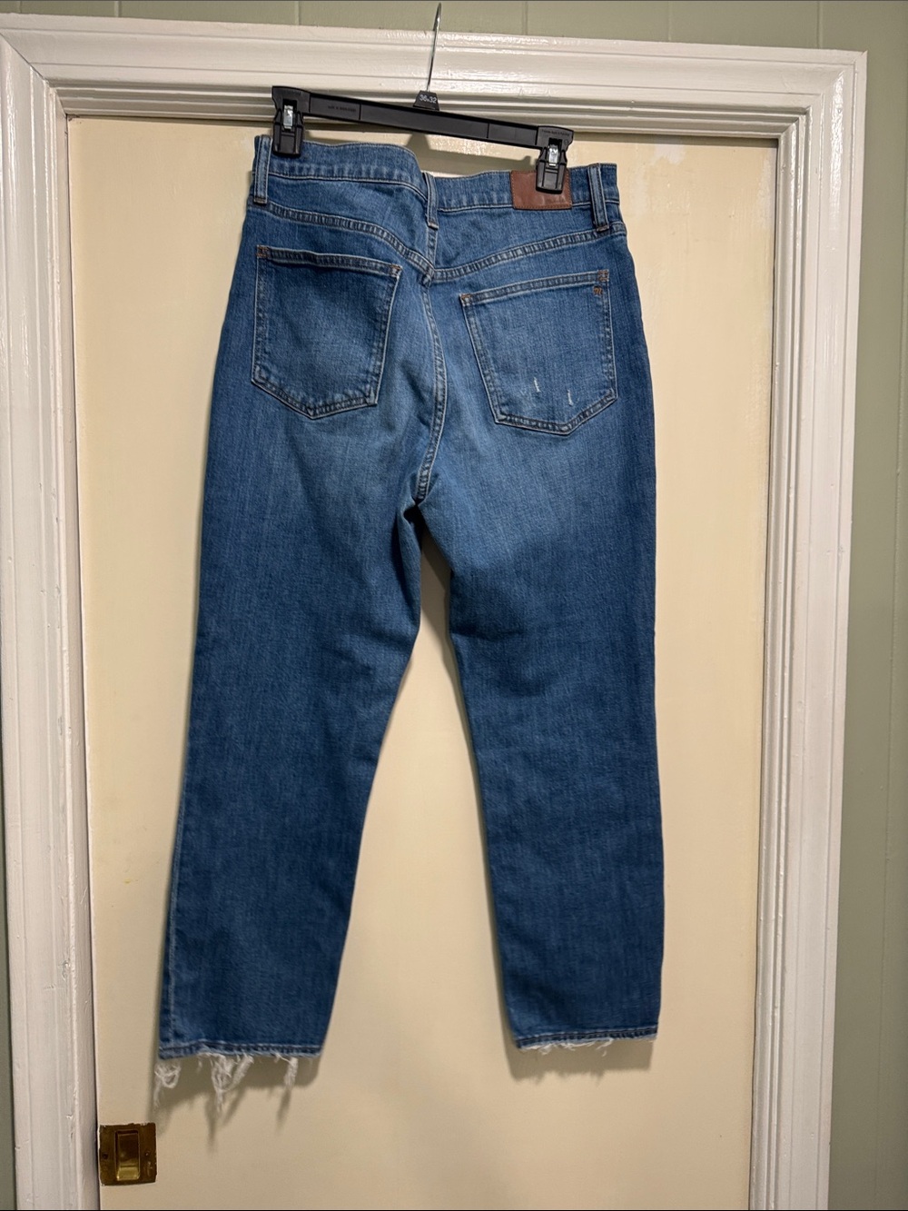 Madewell Medium Perfect Vintage Cropped Jeans with Frayed Hem - Picture 3 of 3